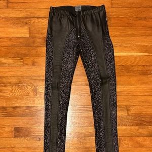 TRIPP NYC Leggings- silver/black